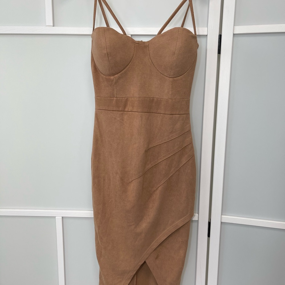 Dress - Picture 3 of 11